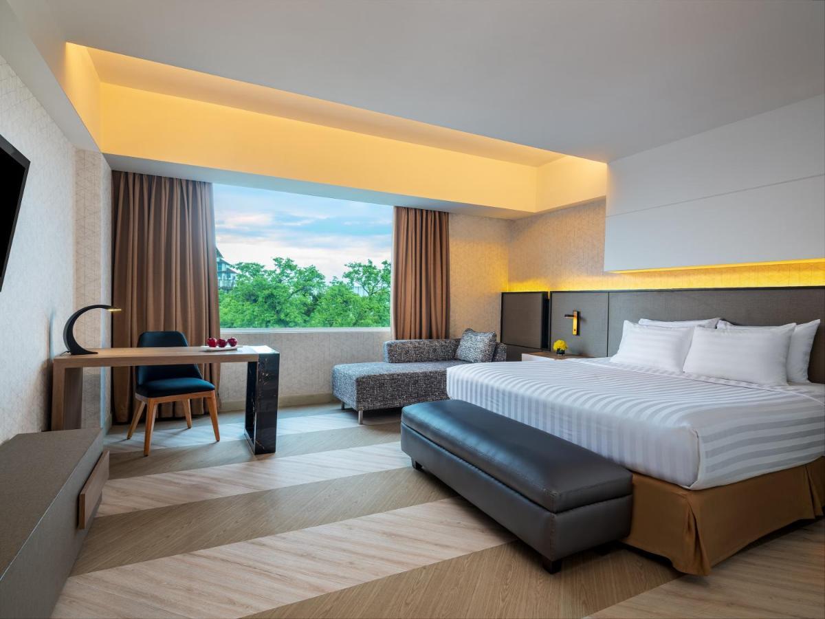 Aston Makassar Hotel & Convention Center Ngoại thất bức ảnh