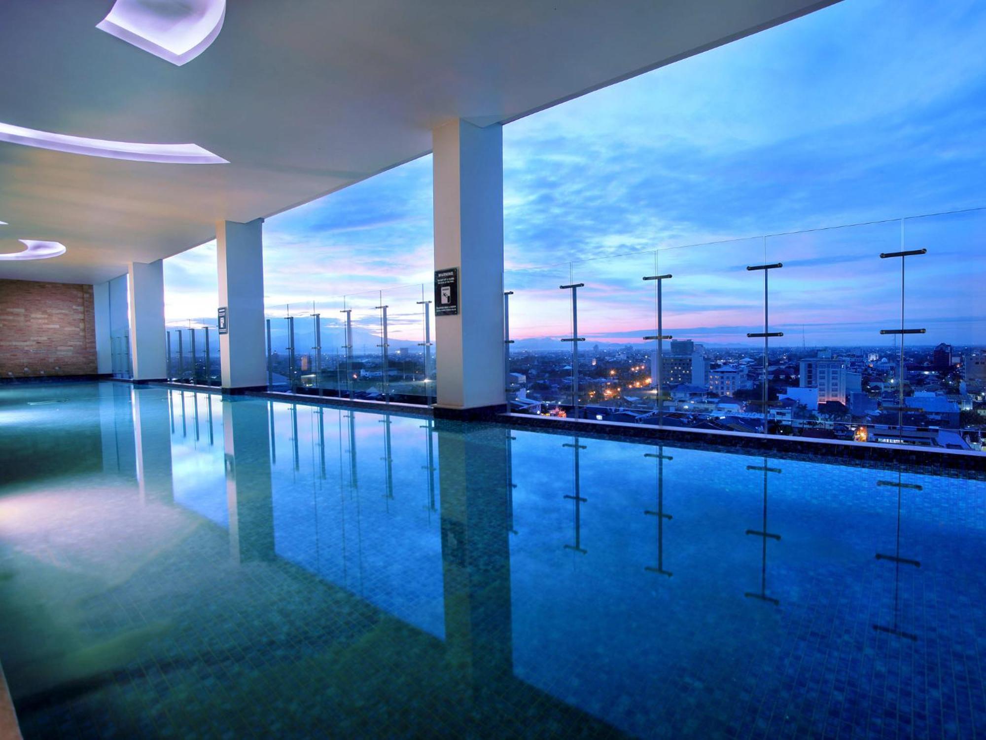Aston Makassar Hotel & Convention Center Ngoại thất bức ảnh