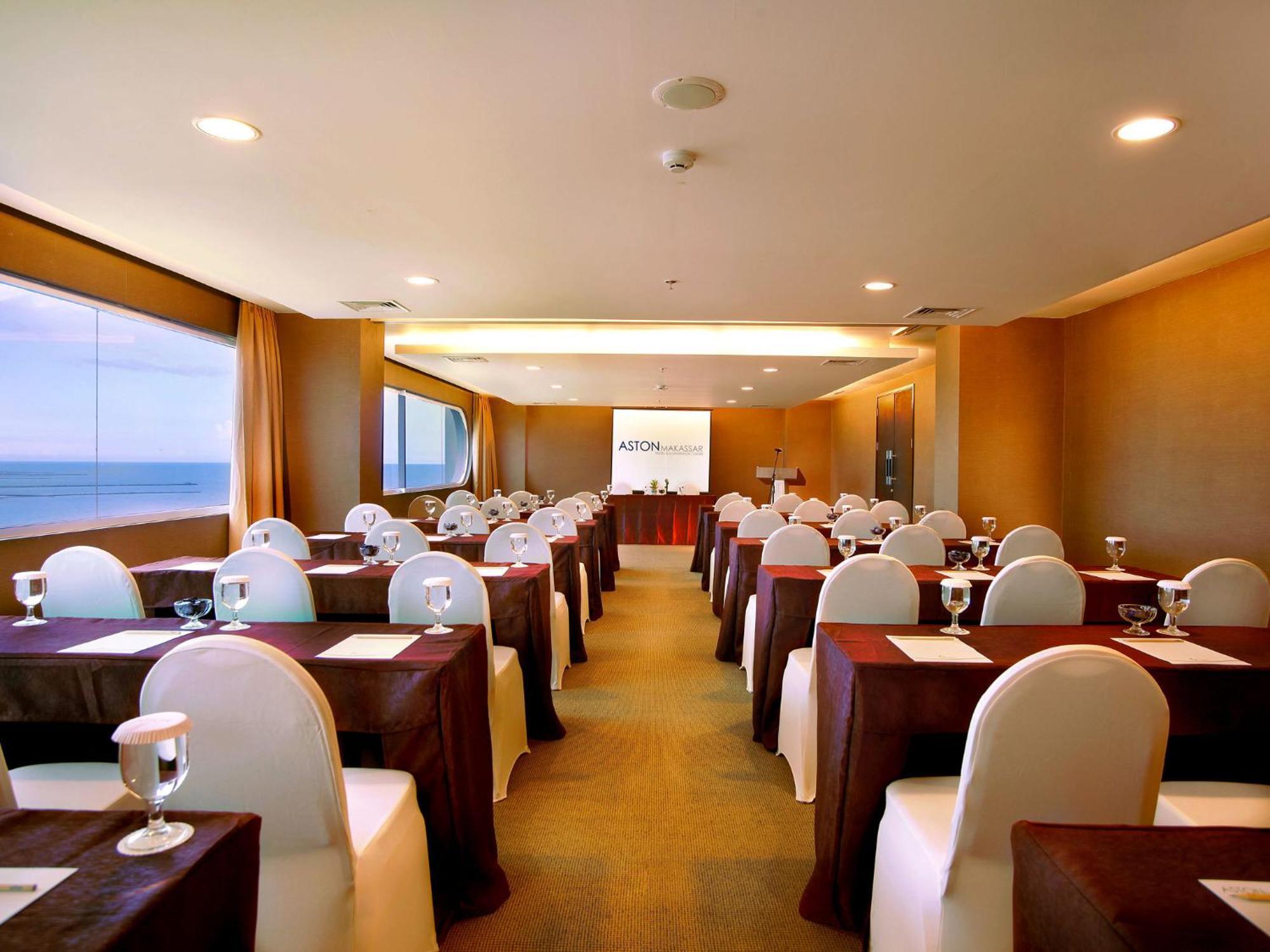 Aston Makassar Hotel & Convention Center Ngoại thất bức ảnh
